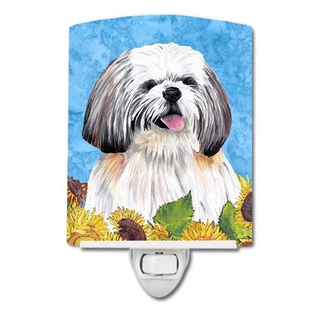 CAROLINES TREASURES Carolines Treasures SC9075CNL Shih Tzu in Summer Flowers Ceramic Night Light SC9075CNL